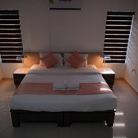 Chandra Inn Коллам Экстерьер фото