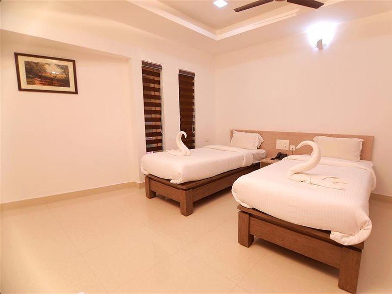 Chandra Inn Коллам Экстерьер фото