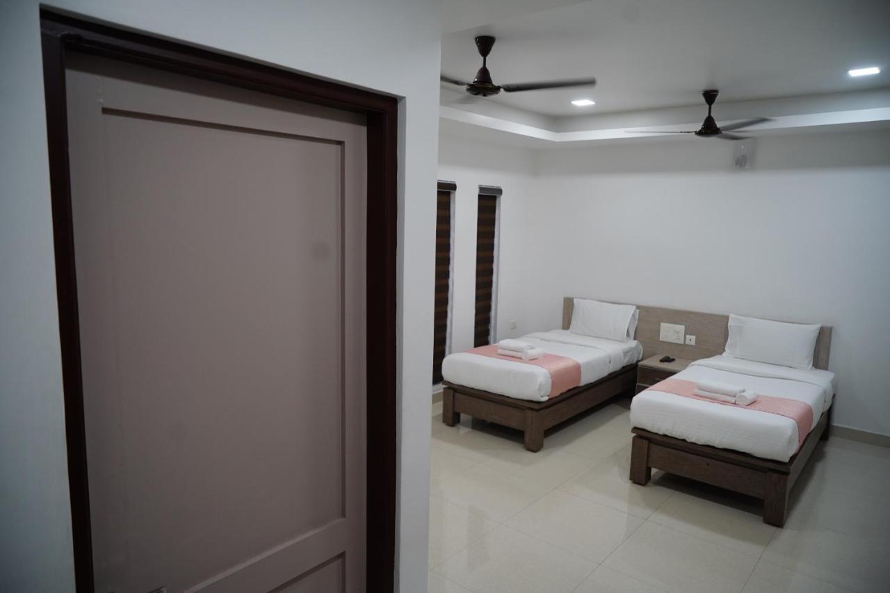 Chandra Inn Коллам Экстерьер фото